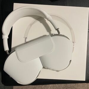 Apple - AirPods Max